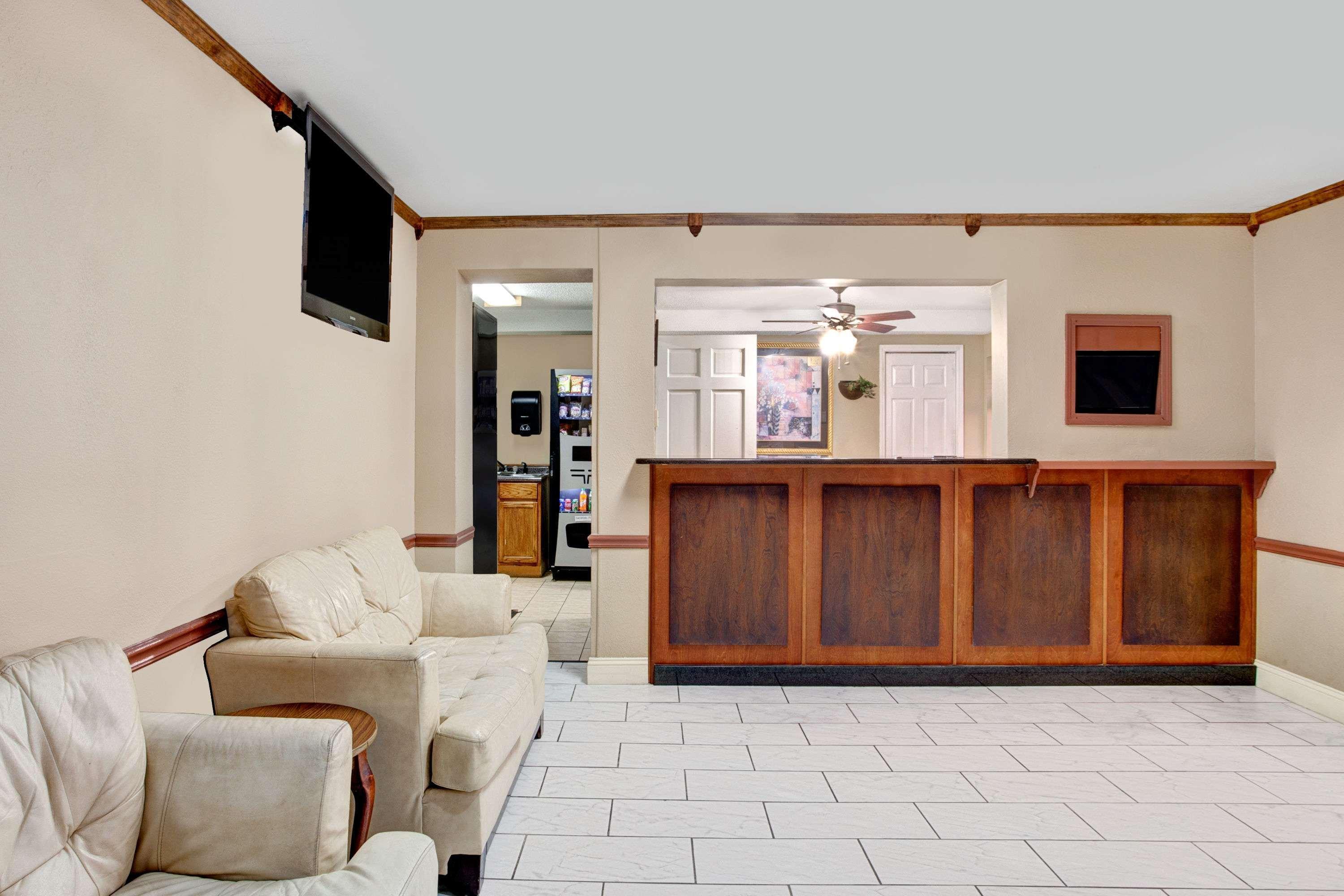 Super 8 By Wyndham West Memphis Hotell Exteriör bild