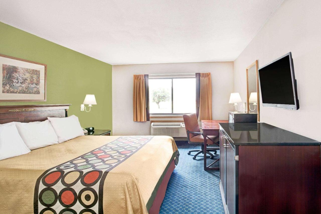 Super 8 By Wyndham West Memphis Hotell Exteriör bild